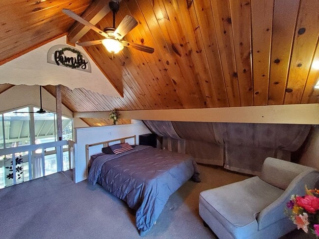 Building Photo - Adorable [furnished] - 2 Bed / 1 Bath A-Frame for Lease