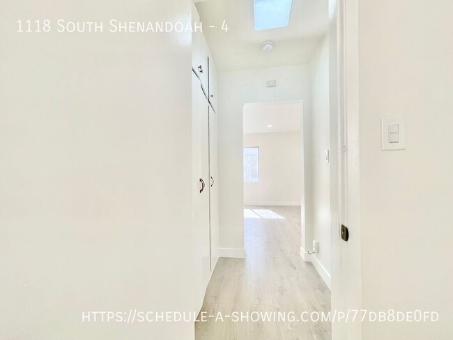 Building Photo - 1118 South Shenandoah-4