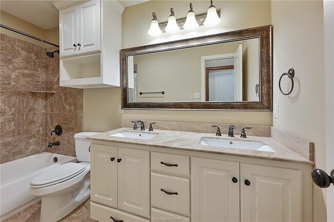 Building Photo - 4016 Rocky Vista Dr