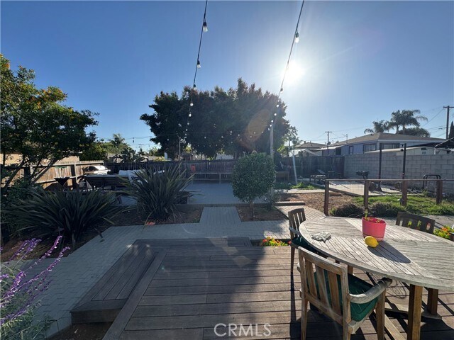 Building Photo - 2544 Ulric St