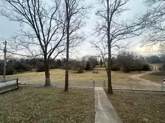 Building Photo - 9950 Prairie Lick Rd