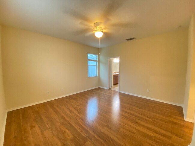 Building Photo - 2555 Carrickton Cir