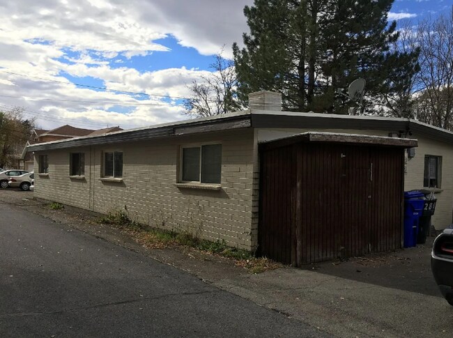 Building Photo - 2801 S Adams St