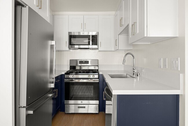 Building Photo - can334