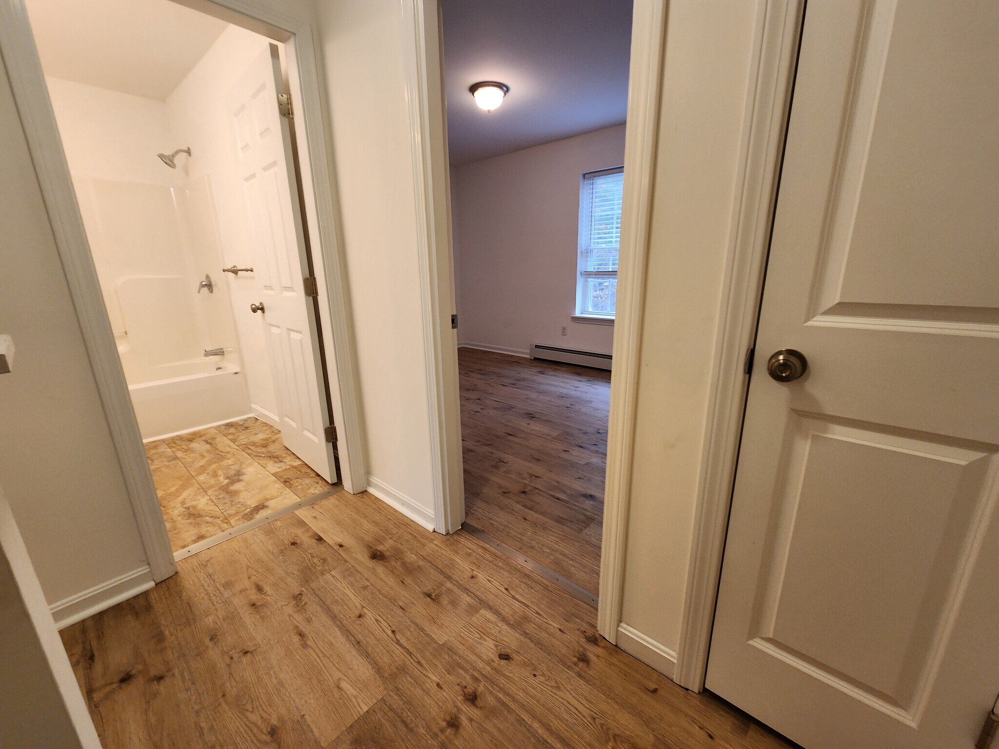 Building Photo - 112 Meadow Ridge Dr