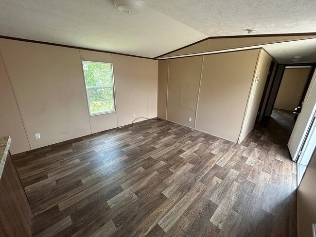 Building Photo - 1521 Bunnys Dr