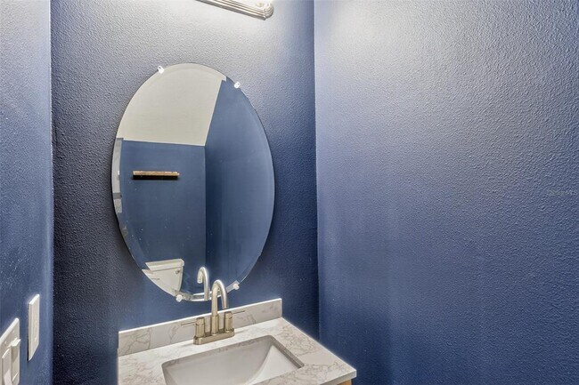 Building Photo - 2126 Crystal Bell St