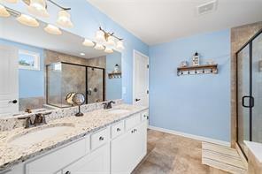 Building Photo - 496 Spring View Dr