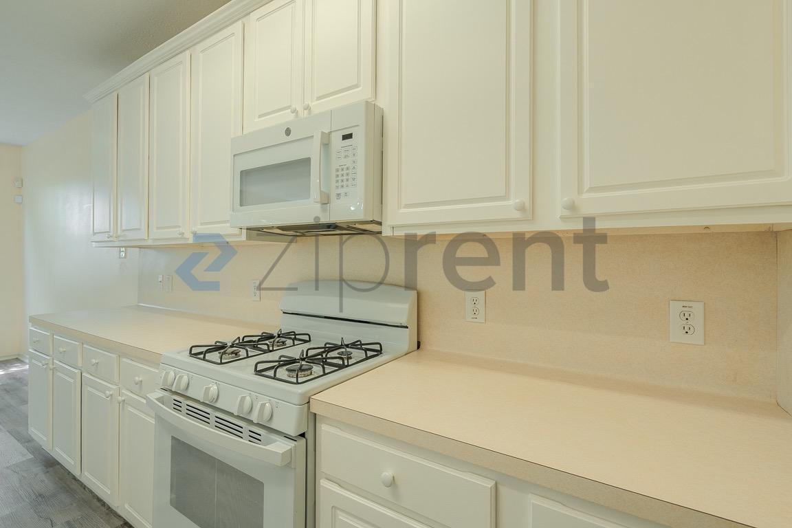 Building Photo - 12418 Narcissus View Trail