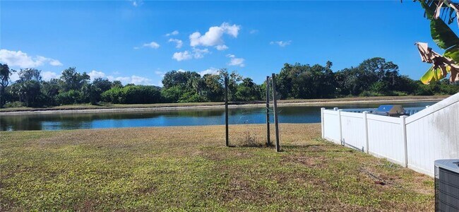 Building Photo - 7524 Dragon Fly Loop