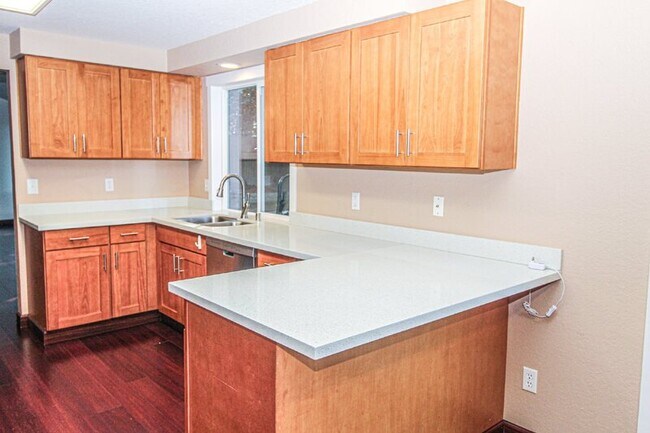 Building Photo - 17630 17th Dr SE