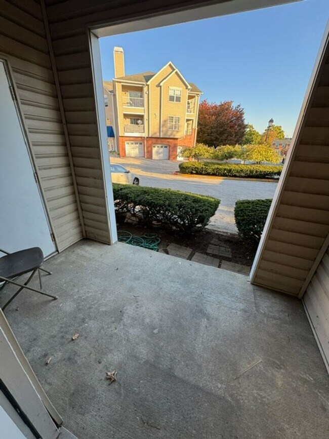 Building Photo - Condo for rent in Windsor Mill!