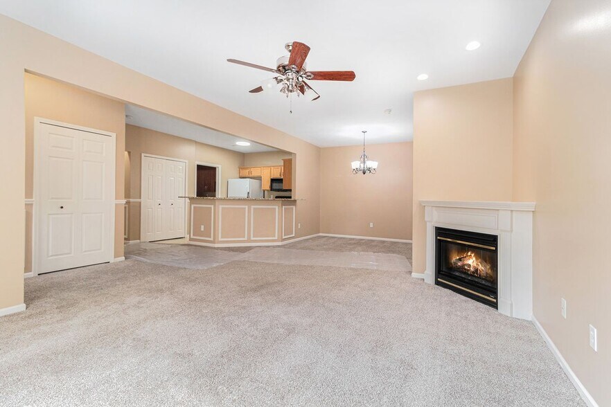 Building Photo - 24107 Chesapeake Cir