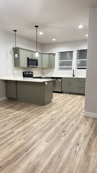 Building Photo - 4557 W Watchmen Wy