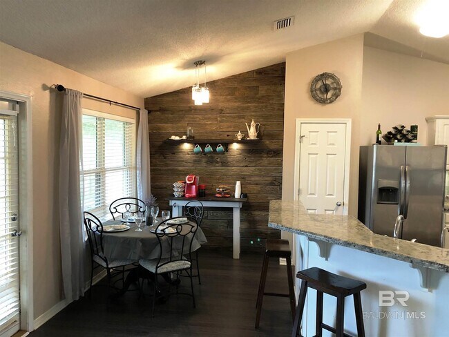 Building Photo - 17111 Magellan Blvd
