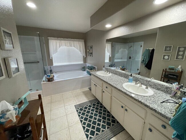 Building Photo - Fully Furnished 3BR Home with Private Pool – 5-Month Lease in Poway (May–Oct 2026)