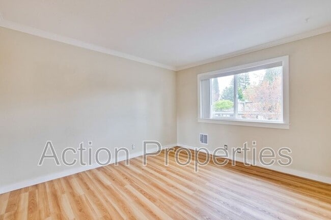 Building Photo - 453 N Rengstorff Ave
