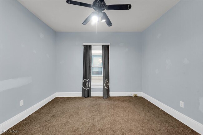 Building Photo - 1289 W 115th St