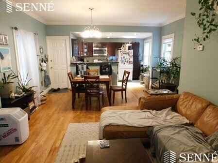 Primary Photo - 8 Fiske Ave