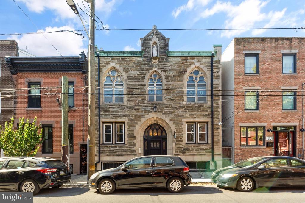 Building Photo - 2050 Frankford Ave