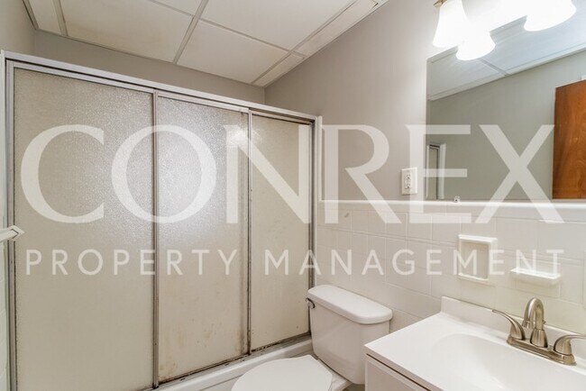 Building Photo - Oak Hills School District!!!