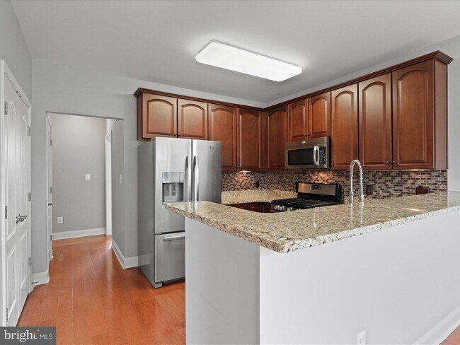 Building Photo - 9200 Charleston Dr