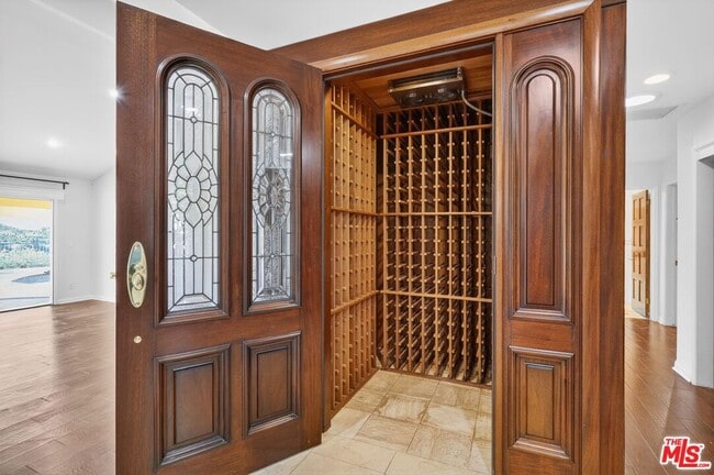 Building Photo - 3713 Dellvale Pl