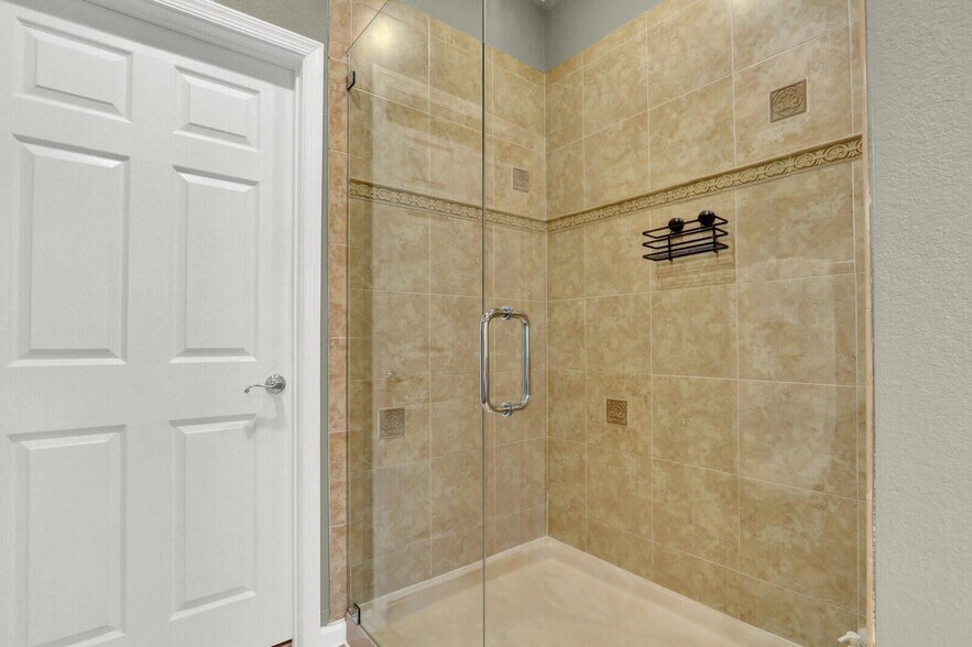 Building Photo - 136 Regions Way