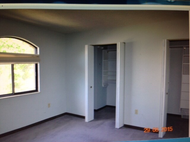 Building Photo - 3236 Kennett Sq