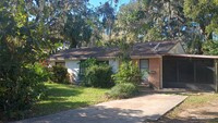 Building Photo - 2 bedroom with large yard, Daytona Beach