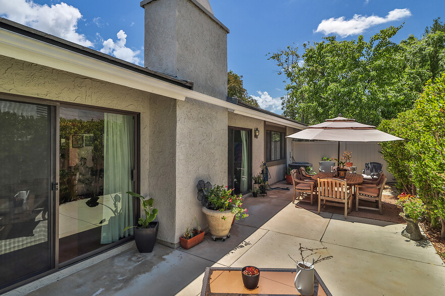 Building Photo - 1243 Clippers Cir