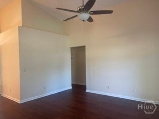 Building Photo - 484 Falcon Dr