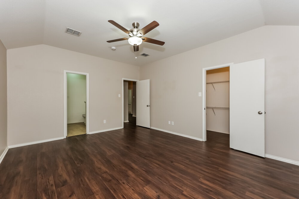 Building Photo - 1016 Winding Creek Dr
