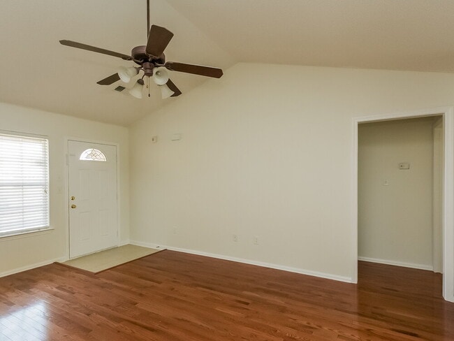 Building Photo - 6876 White Hawk Ln