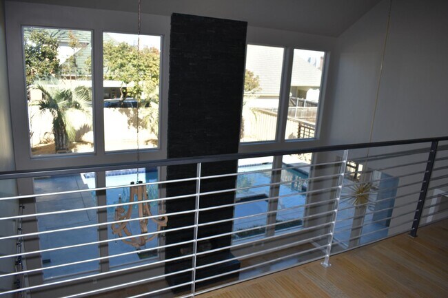 Building Photo - 2307 Autumn Oaks Trail