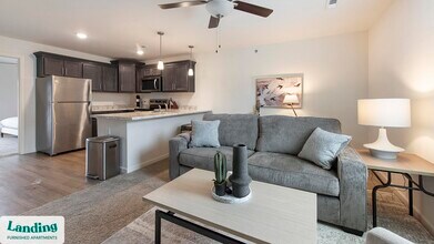 Building Photo - 610 Universal Dr