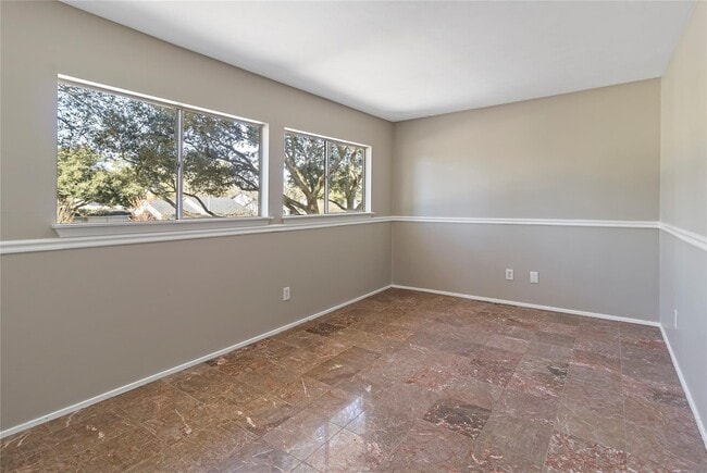 Building Photo - 14410 Louetta Rd