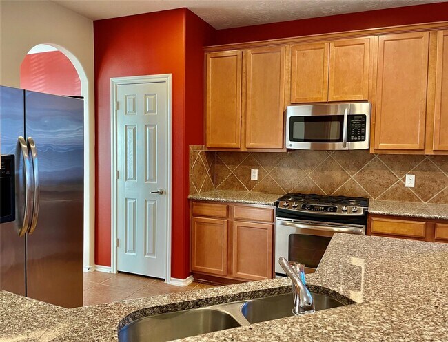 Building Photo - 17810 Serene Shore Dr