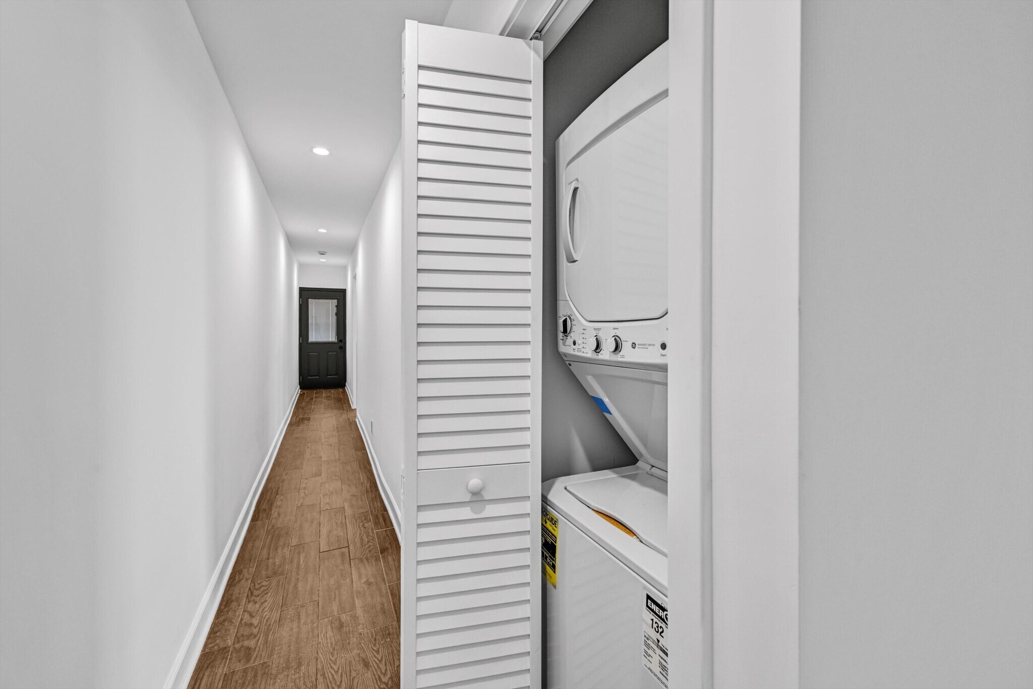 Building Photo - 618 N Vista St