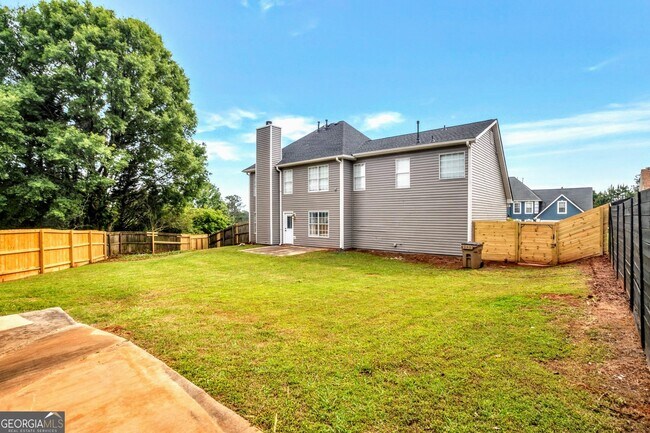 Building Photo - 8008 Clearview Cir