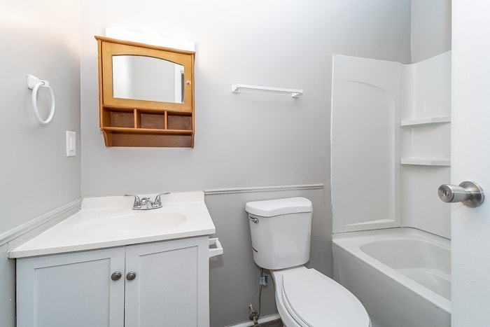 Building Photo - 102 Inverness Ct