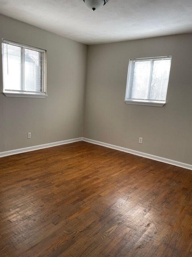 Building Photo - SINGLE FAMILY HOME ~ MOVE IN SPECIAL: NO RENT UNTIL FEBRUARY