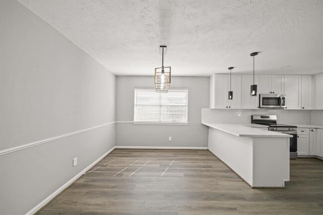 Building Photo - 13835 Templar Ln