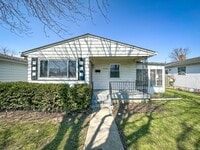 Building Photo - 4322 Hoyt Ave