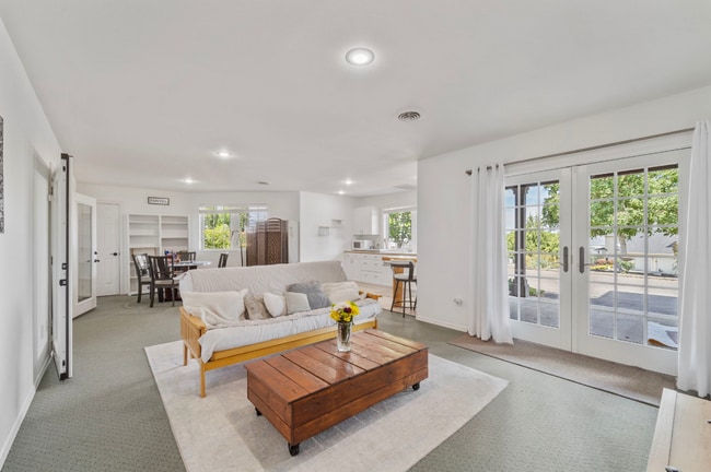 Building Photo - 4949 Rau Ln