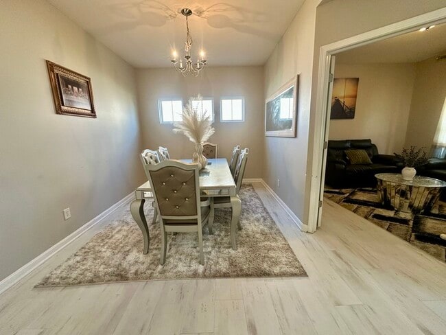 Building Photo - 2664 Solidago Dr