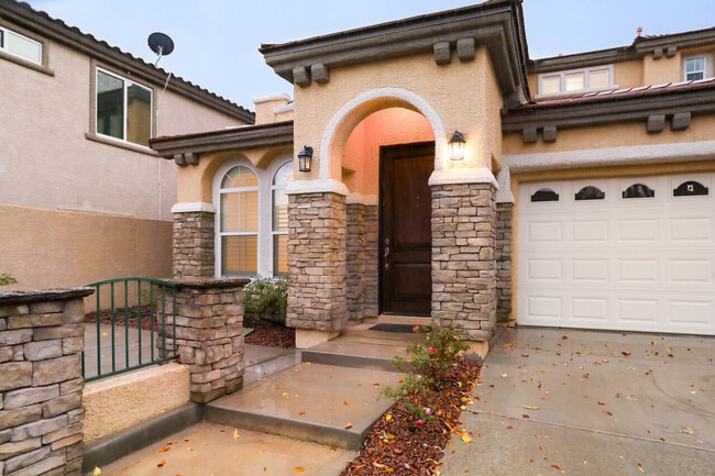 Building Photo - Calahonda