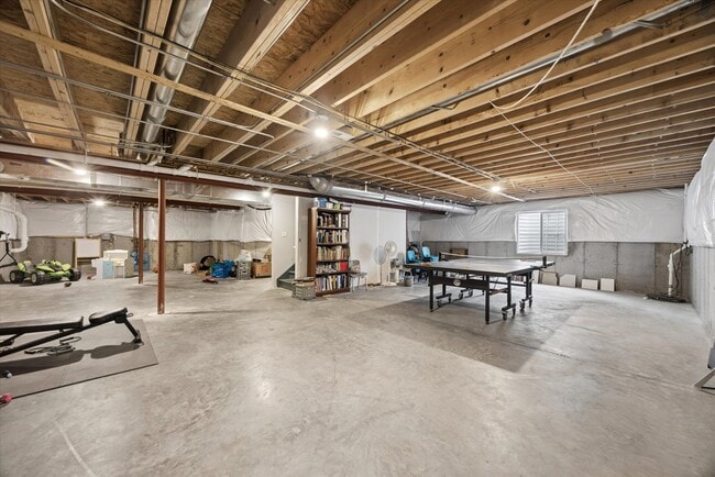 Building Photo - 1507 Tail Leaf Ct