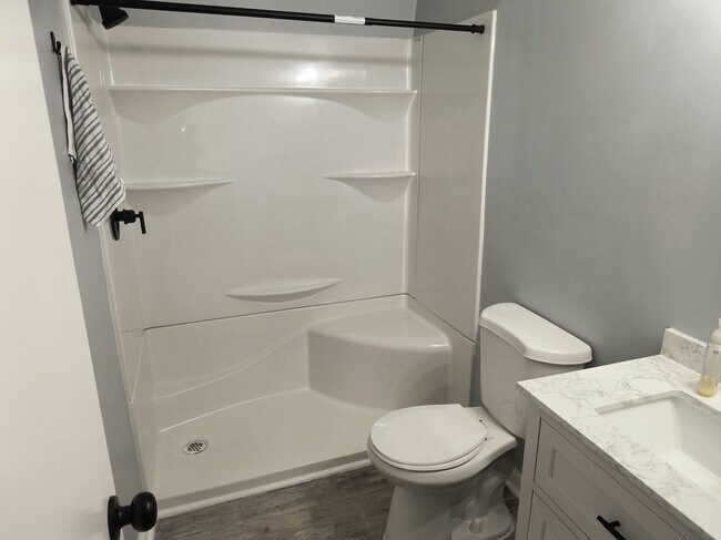Building Photo - 236 Forest Ridge Dr