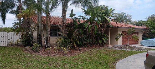 Primary Photo - 3720 Coral Hills Dr